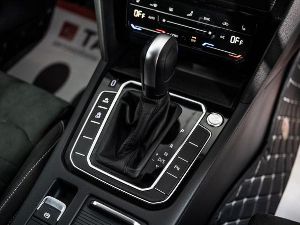 Volkswagen Passat B8 Рестайлинг с пробегом 2021 года, цена 2 089 500 рублей, 52961 км, седан, Автокод Объявления