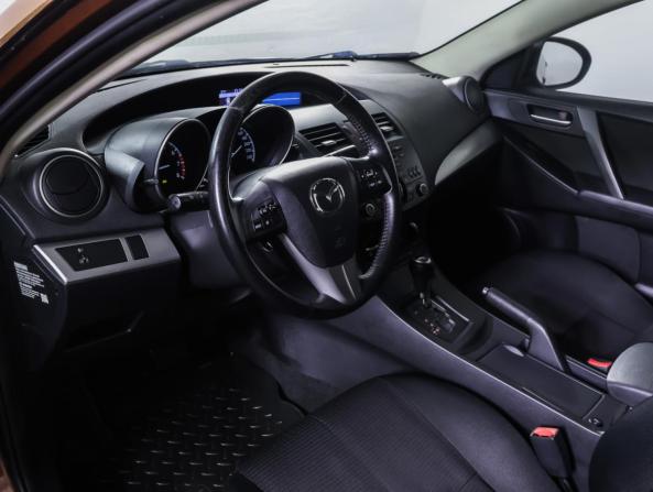 Mazda 3 II (BL) Рестайлинг с пробегом 2012 года, цена 948 000 рублей, 130705 км, седан, Автокод Объявления