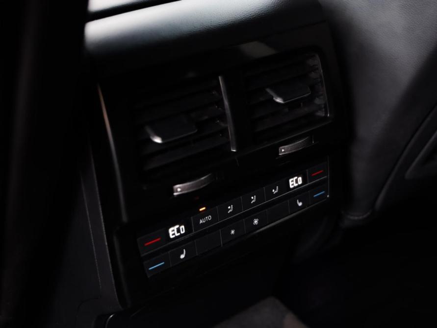 Volkswagen Touareg III Санкт-Петербург  - изображение 24