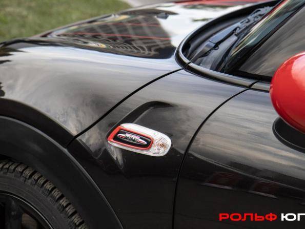 Mini Hatch III (F55/F56) с пробегом 2015 года, цена 1 768 000 рублей, 114043 км, хэтчбек, Автокод Объявления