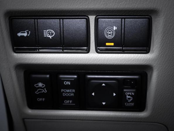 Nissan Patrol VI (Y62) с пробегом 2012 года, цена 1 621 000 рублей, 187600 км, внедорожник, Автокод Объявления