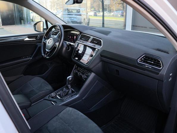 Volkswagen Tiguan II с пробегом 2017 года, цена 2 995 000 рублей, 71000 км, внедорожник, Автокод Объявления
