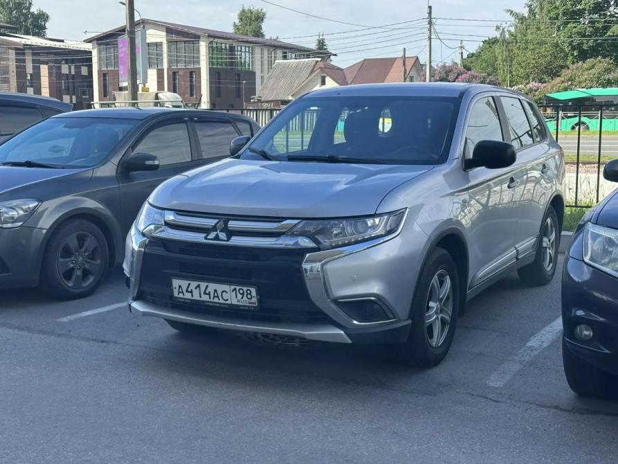 Mitsubishi Outlander III Рестайлинг 2 Санкт-Петербург  - изображение 1