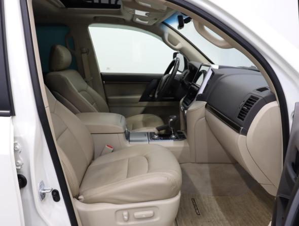 Toyota Land Cruiser 200 Series Рестайлинг 2 с пробегом 2021 года, цена 7 990 000 рублей, 49534 км, внедорожник, Автокод Объявления