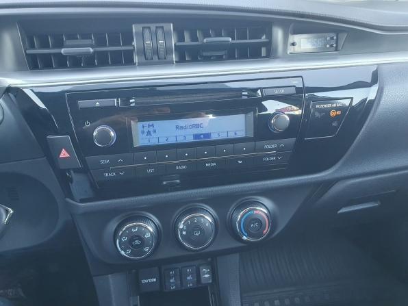 Toyota Corolla XI (E160 E170 E180) с пробегом 2014 года, цена 1 350 000 рублей, 105000 км, седан, Автокод Объявления