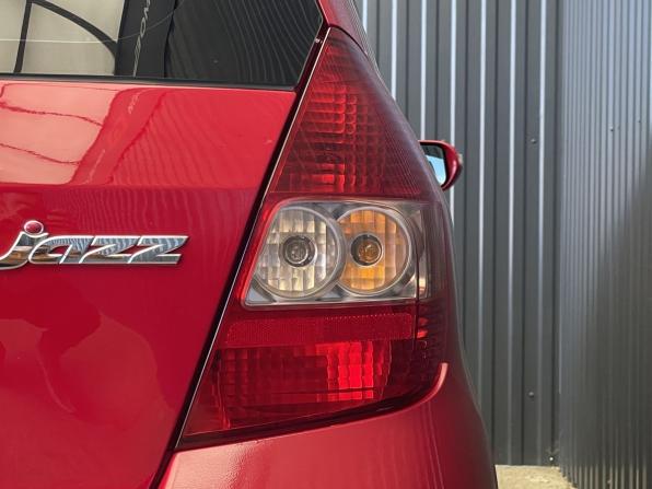 Honda Jazz I Рестайлинг с пробегом 2008 года, цена 547 000 рублей, 173493 км, хэтчбек, Автокод Объявления