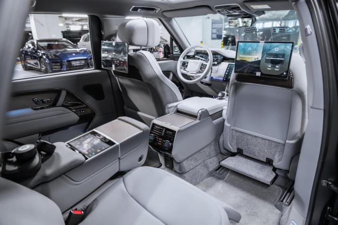 Новый Land Rover Range Rover V 2025 года, цена 35 500 000 рублей, внедорожник, Автокод Объявления