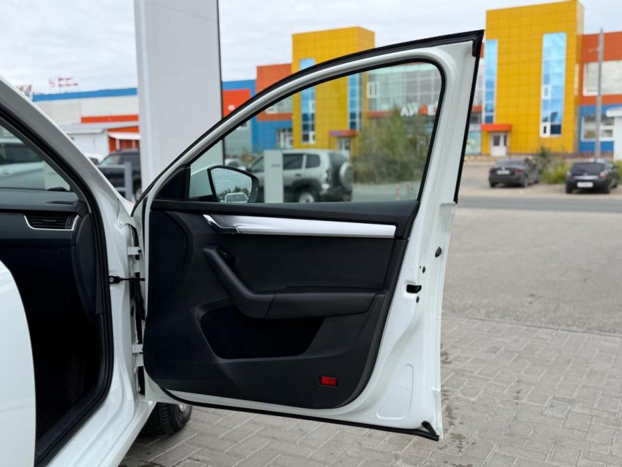 Skoda Octavia III (A7) Рестайлинг Сыктывкар  - изображение 8