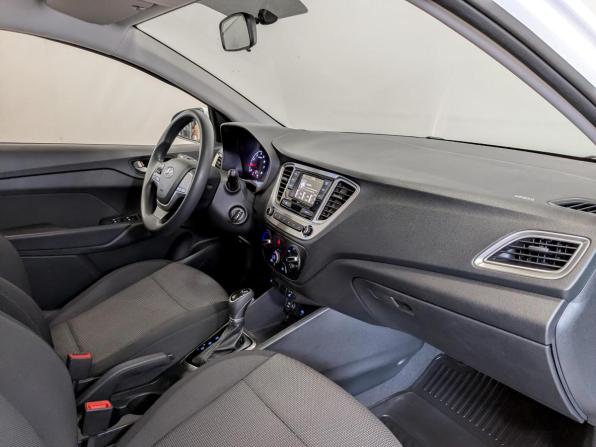 Hyundai Solaris II Рестайлинг с пробегом 2022 года, цена 1 615 000 рублей, 83964 км, седан, Автокод Объявления