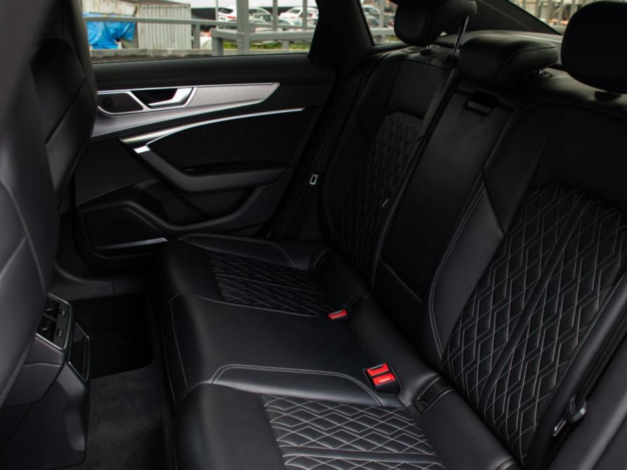 Audi A6 V (C8) Москва  - изображение 11