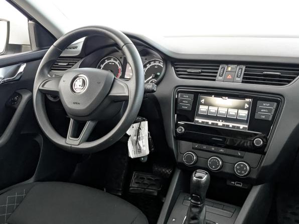 Skoda Octavia III (A7) Рестайлинг с пробегом 2020 года, цена 1 765 000 рублей, 117592 км, лифтбек, Автокод Объявления
