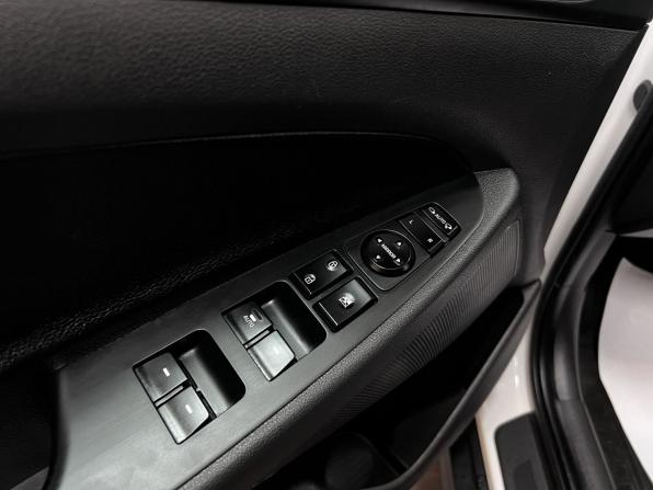 Hyundai Tucson III с пробегом 2015 года, цена 1 945 000 рублей, 112435 км, внедорожник, Автокод Объявления