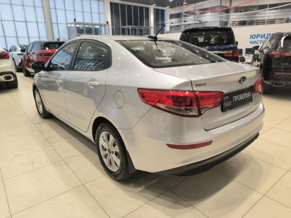 Kia Rio III Рестайлинг с пробегом 2016 года, цена 920 000 рублей, 132170 км, седан, Автокод Объявления