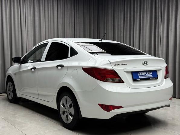 Hyundai Solaris I Рестайлинг с пробегом 2016 года, цена 929 000 рублей, 73000 км, седан, Автокод Объявления