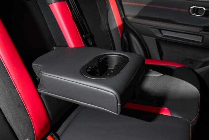 JETOUR DASHING I с пробегом 2025 года, цена 2 550 000 рублей, 20 км, внедорожник, Автокод Объявления