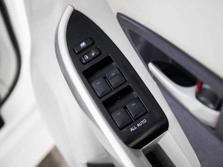 Toyota Prius III (XW30) Иркутск  - изображение 16
