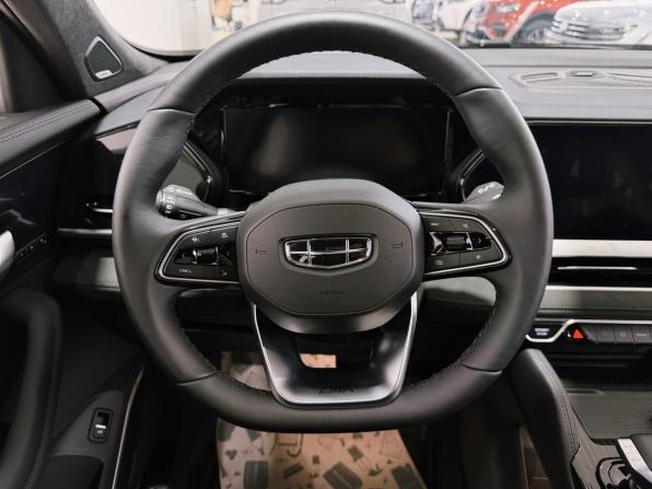 Geely Monjaro I с пробегом 2025 года, цена 3 800 000 рублей, 4275 км, внедорожник, Автокод Объявления