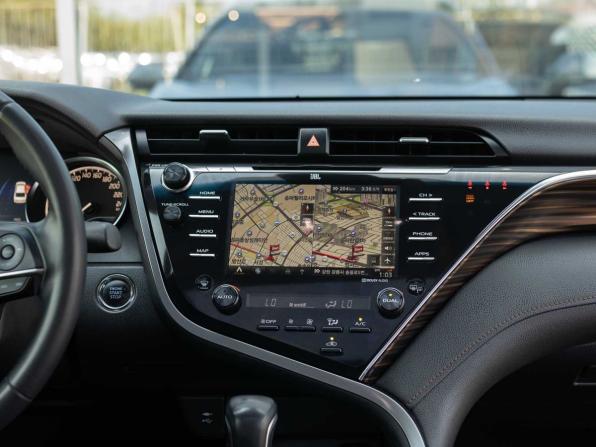 Toyota Camry VIII (XV70) с пробегом 2018 года, цена 2 600 000 рублей, 110584 км, седан, Автокод Объявления