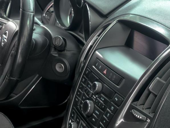 Opel Astra J с пробегом 2010 года, цена 589 900 рублей, 208000 км, универсал, Автокод Объявления
