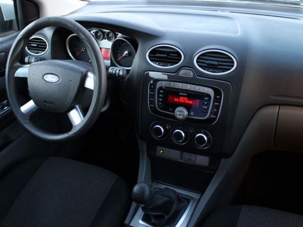 Ford Focus II Рестайлинг с пробегом 2011 года, цена 299 000 рублей, 309211 км, седан, Автокод Объявления