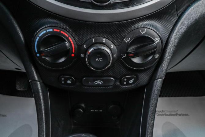 Hyundai Solaris I с пробегом 2011 года, цена 819 000 рублей, 198000 км, хэтчбек, Автокод Объявления