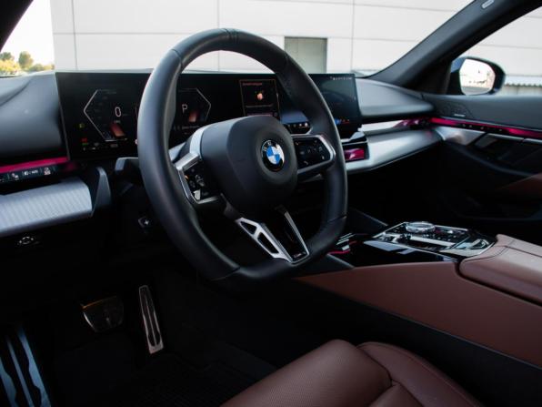BMW 5 серии VIII (G60/G61/G68) с пробегом 2024 года, цена 7 650 000 рублей, 21184 км, седан, Автокод Объявления