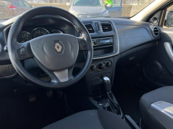 Renault Sandero II с пробегом 2015 года, цена 620 000 рублей, 136000 км, хэтчбек, Автокод Объявления