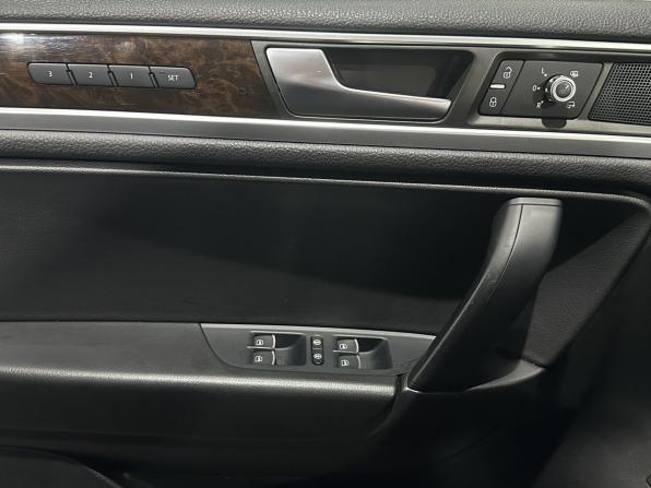 Volkswagen Touareg II с пробегом 2014 года, цена 1 770 000 рублей, 276000 км, внедорожник, Автокод Объявления