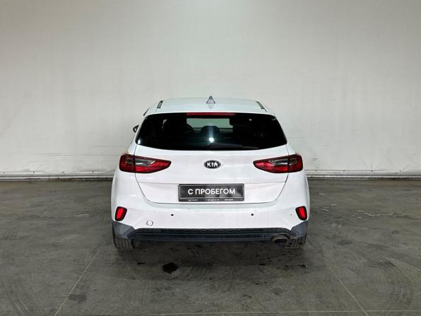 Kia Ceed III с пробегом 2018 года, цена 1 560 000 рублей, 438884 км, универсал, Автокод Объявления