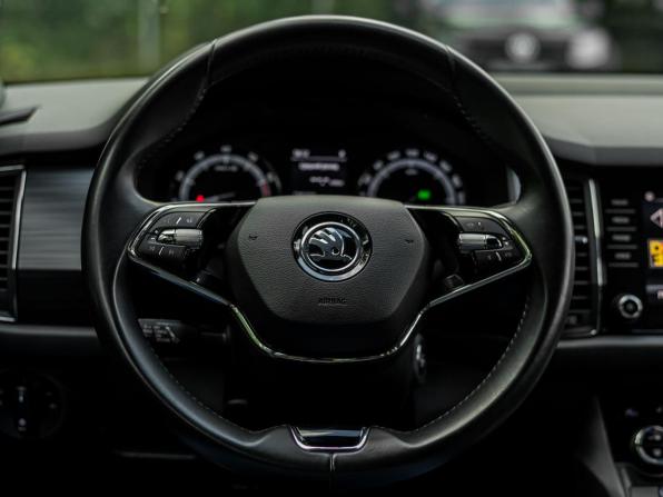 Skoda Kodiaq I с пробегом 2021 года, цена 3 057 000 рублей, 86643 км, внедорожник, Автокод Объявления