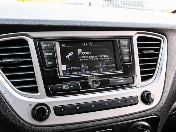 Hyundai Solaris II с пробегом 2019 года, цена 939 400 рублей, 220049 км, седан, Автокод Объявления