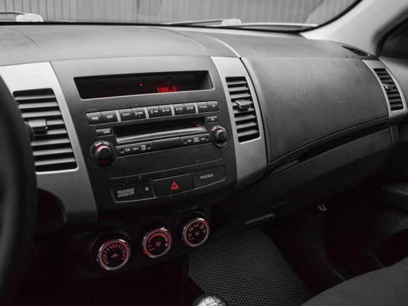 Mitsubishi Outlander II Рестайлинг с пробегом 2009 года, цена 1 080 000 рублей, 209427 км, внедорожник, Автокод Объявления