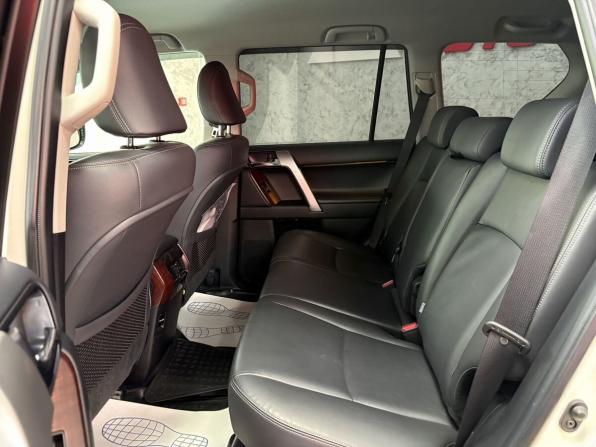 Toyota Land Cruiser Prado 150 Series Рестайлинг 2 с пробегом 2017 года, цена 4 700 000 рублей, 77426 км, внедорожник, Автокод Объявления