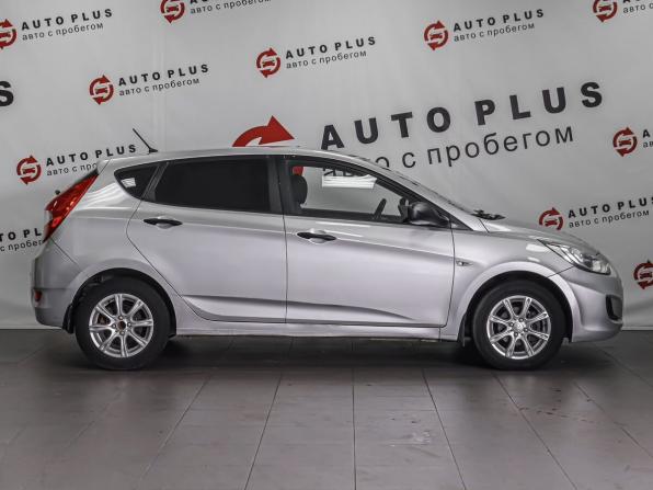Hyundai Solaris I с пробегом 2012 года, цена 799 000 рублей, 128301 км, хэтчбек, Автокод Объявления