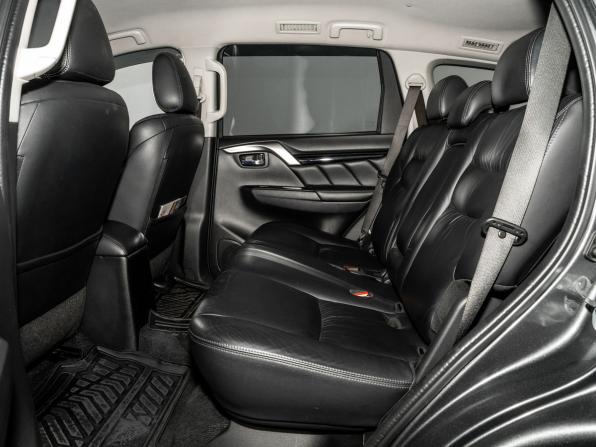 Mitsubishi Pajero Sport III с пробегом 2018 года, цена 3 300 000 рублей, 74583 км, внедорожник, Автокод Объявления