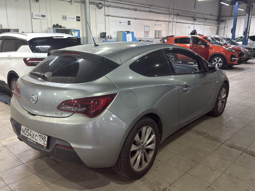 Opel Astra J Рестайлинг Санкт-Петербург  - изображение 3