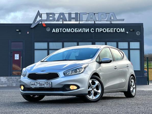 Kia Ceed II с пробегом 2015 года, цена 999 000 рублей, 160000 км, хэтчбек, Автокод Объявления