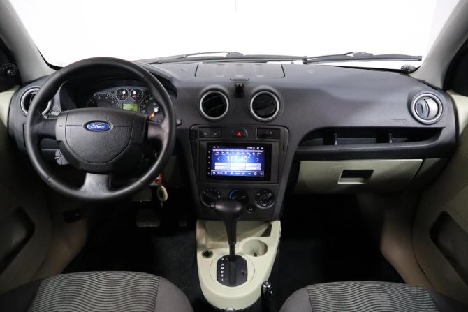 Ford Fusion I Рестайлинг с пробегом 2006 года, цена 349 000 рублей, 189000 км, хэтчбек, Автокод Объявления