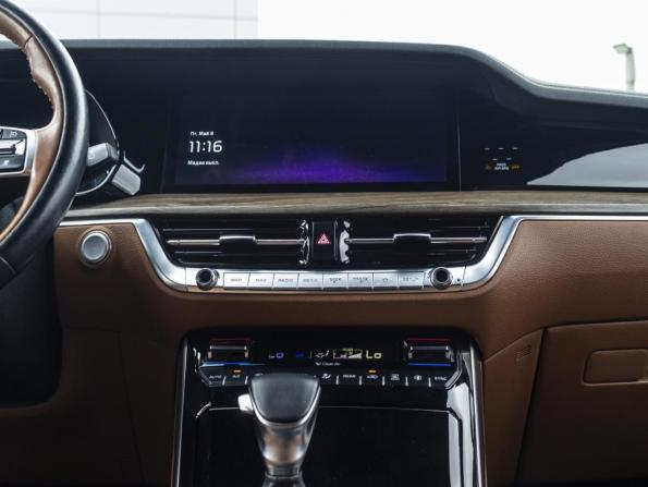Kia Mohave I Рестайлинг 2 с пробегом 2022 года, цена 5 519 000 рублей, 50128 км, внедорожник, Автокод Объявления