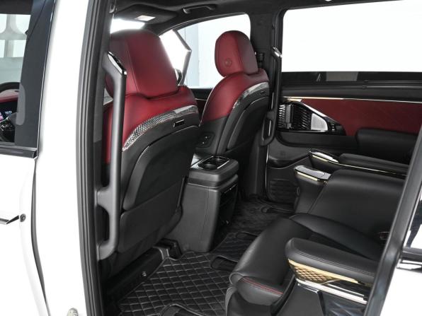 GAC M8 с пробегом 2024 года, цена 4 090 000 рублей, 38108 км, минивэн, Автокод Объявления