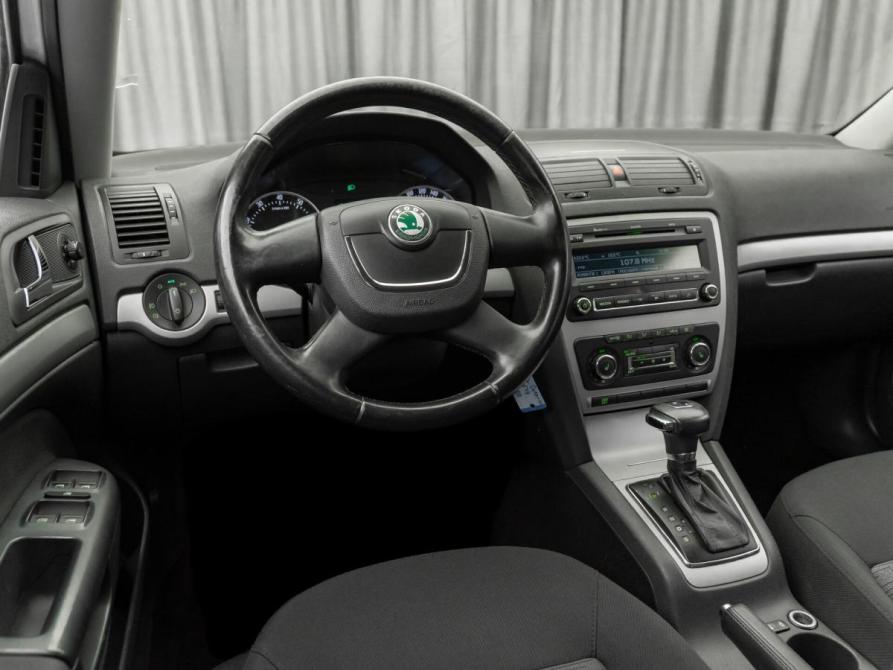Skoda Octavia II (A5) Рестайлинг Москва  - изображение 7