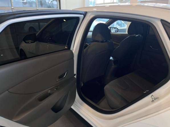 Hyundai Elantra VII (CN7) с пробегом 2021 года, цена 2 090 000 рублей, 107964 км, седан, Автокод Объявления