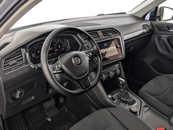 Volkswagen Tiguan II с пробегом 2019 года, цена 2 750 000 рублей, 170000 км, внедорожник, Автокод Объявления