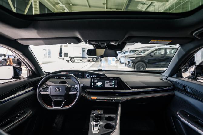 Changan UNI-V I с пробегом 2024 года, цена 2 319 000 рублей, 14000 км, лифтбек, Автокод Объявления