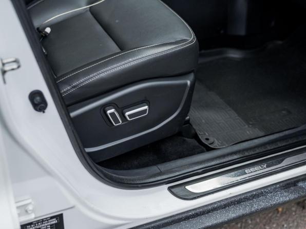 Geely Emgrand X7 I Рестайлинг 2 с пробегом 2019 года, цена 1 078 000 рублей, 147586 км, внедорожник, Автокод Объявления