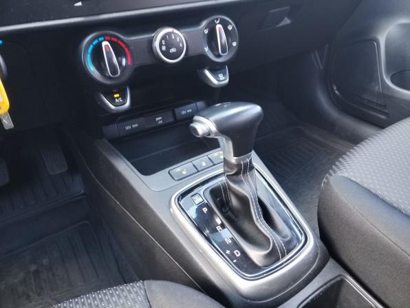 Kia Rio IV Рестайлинг с пробегом 2020 года, цена 1 430 000 рублей, 72000 км, хэтчбек, Автокод Объявления