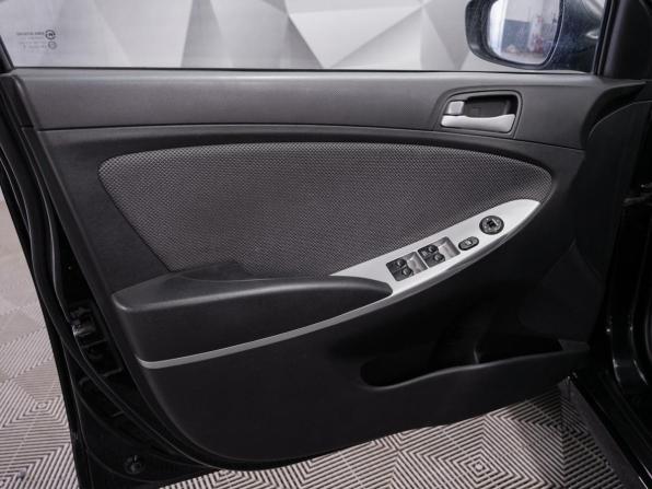 Hyundai Solaris I с пробегом 2013 года, цена 825 000 рублей, 143039 км, седан, Автокод Объявления
