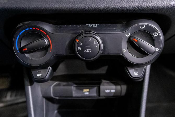 Kia Picanto III Рестайлинг с пробегом 2022 года, цена 1 423 000 рублей, 30261 км, хэтчбек, Автокод Объявления