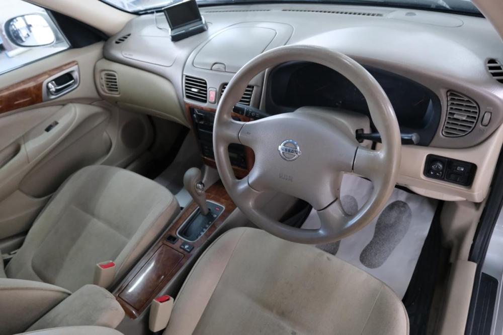 Nissan Bluebird Sylphy I (G10) Омск  - изображение 11