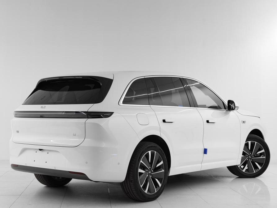 Li Auto (Lixiang) L6 Москва  - изображение 6